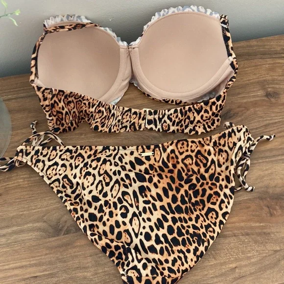 Victoria’s Secret leopard push-up bikini - Picture 3 of 4